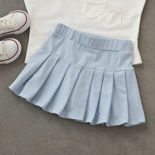 【2Y-15Y】Girls Casual College Heart Shape Embroidered Pleated Skirt - 33279