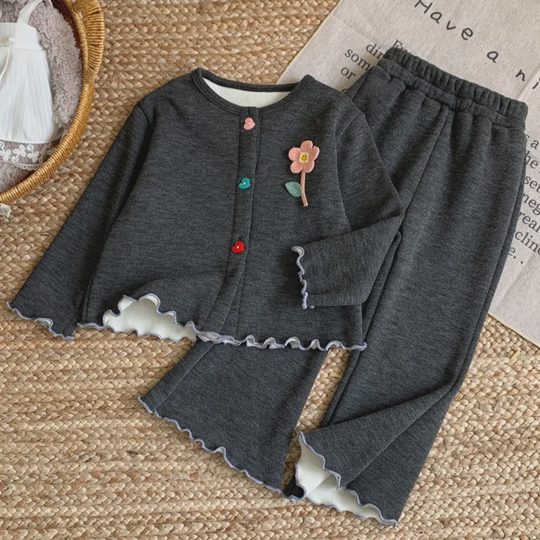 【12M-10Y】2-piece Girls Sweet Velvet Keep Warm Long-sleeved Top And Flare Pants Set