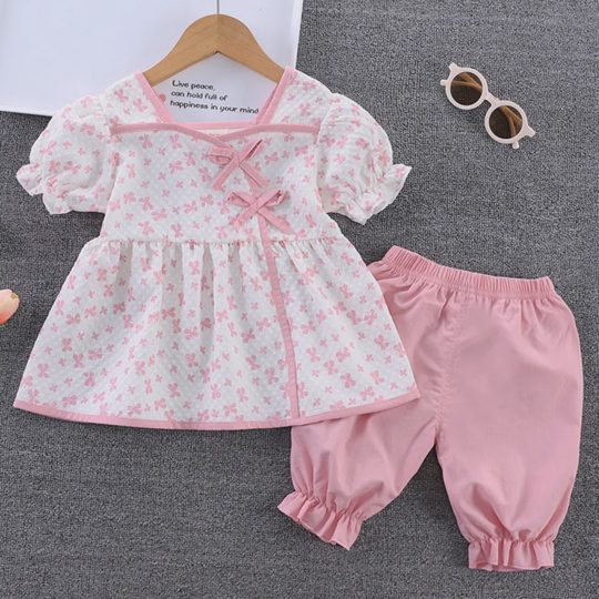 【9M-3Y】2-piece Baby Girl Floral Short Sleeve Top And Shorts Set